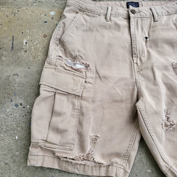 Levi's Cargo Shorts Size 33 Brown Khaki Preppy Pockets Casual Outdoor Hiking 9" - Picture 2 of 11